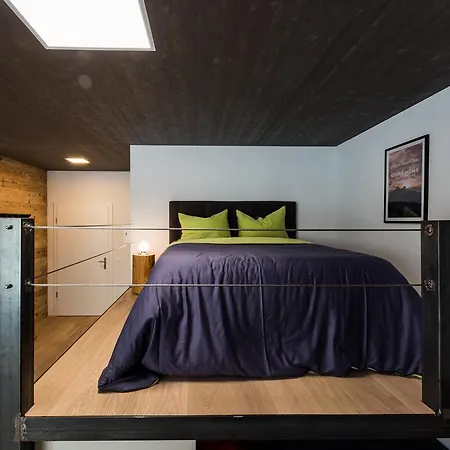 Woo Loft *